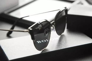 暴龙2017年新款安妮海瑟薇联名高清偏光太阳镜 时尚与品质的完美结合